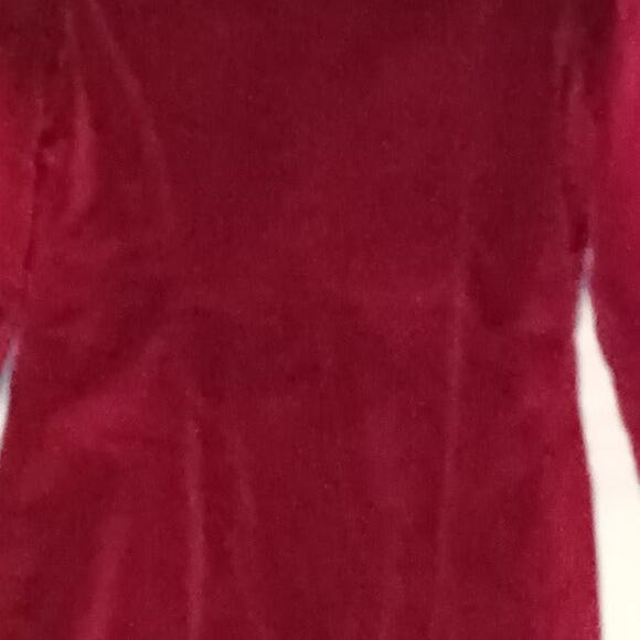 Rich Reddish Purple Velvet Coat from the 1970s  Unisex. - Picture 10 of 10